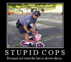 stupid-cop.jpg